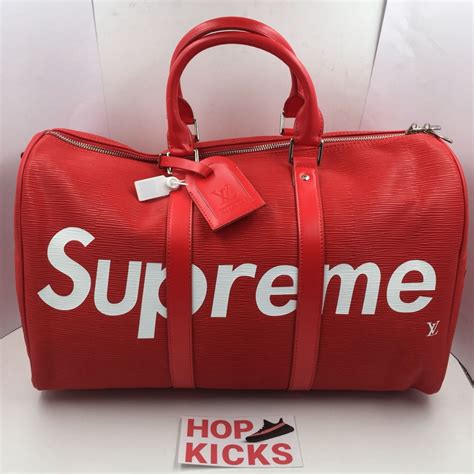 lv supreme libro di viaggi vestiaire|Louis Vuitton x Supreme bags for men .